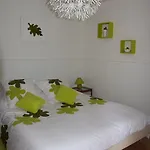Les Volets Bleus Ferienhaus Provins